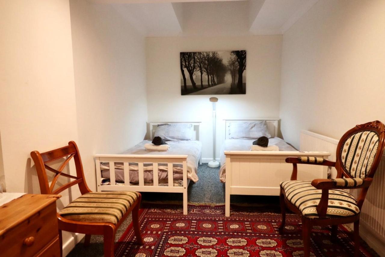 Twin Room Earls Court Central London - Shared Accommodation ภายนอก รูปภาพ